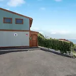 Hermanas A Y B * Guía de Isora