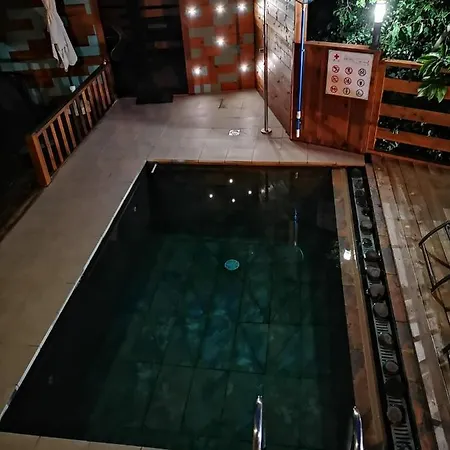 別荘 Hermanas A Y B *